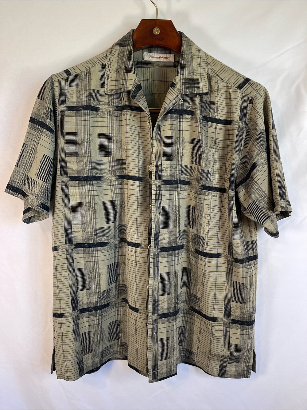 Tommy Bahama Silk Camp Shirt Men’s Medium Abstract Plaid Resort Shirt